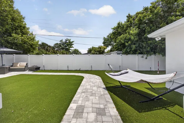 SoSo West Palm Beach Residence photo 53