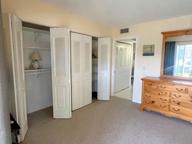 Residence photo 15