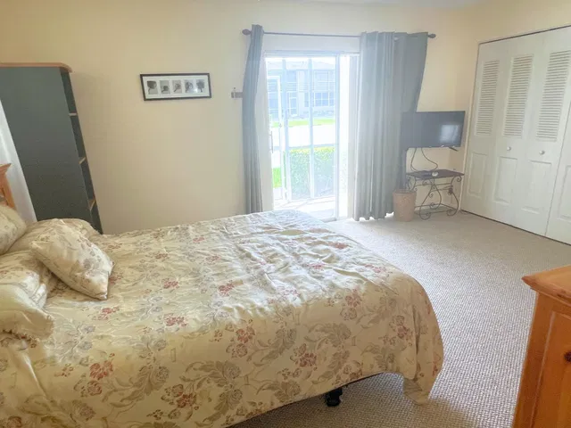 Residence photo 16