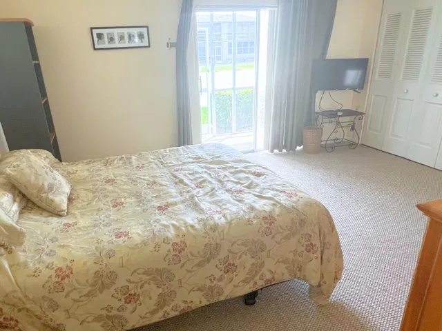 Residence photo 18