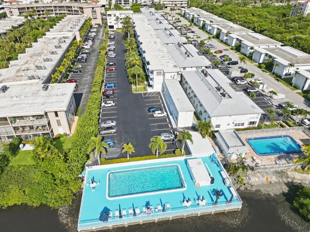 4001 S Ocean South Palm Beach Unit 209 photo 14