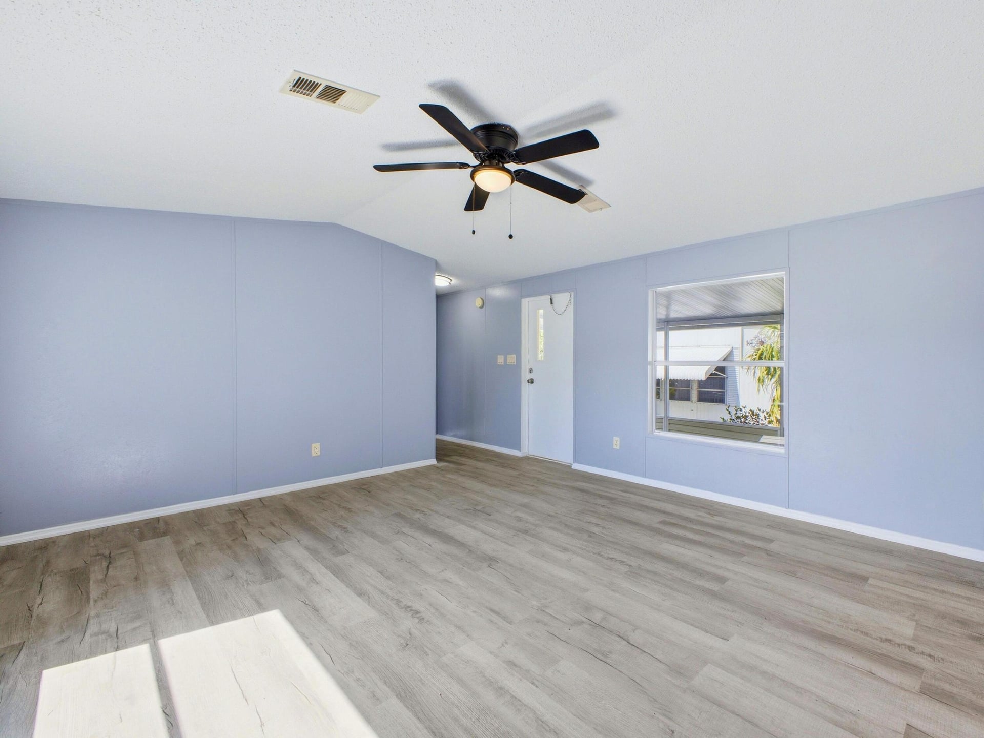 Residence photo 8