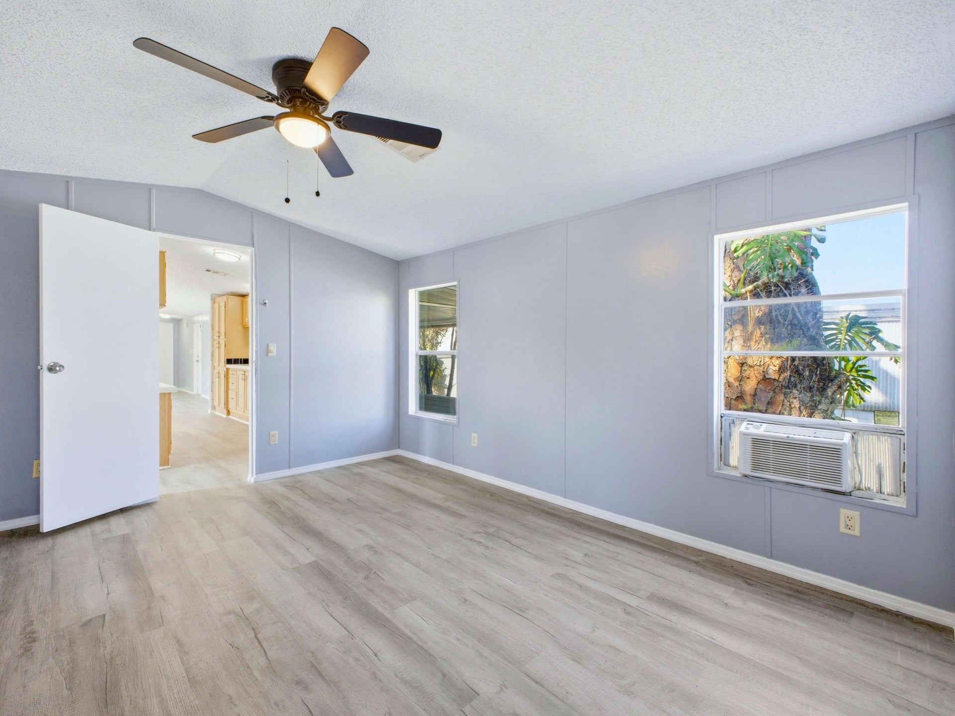 Residence photo 24