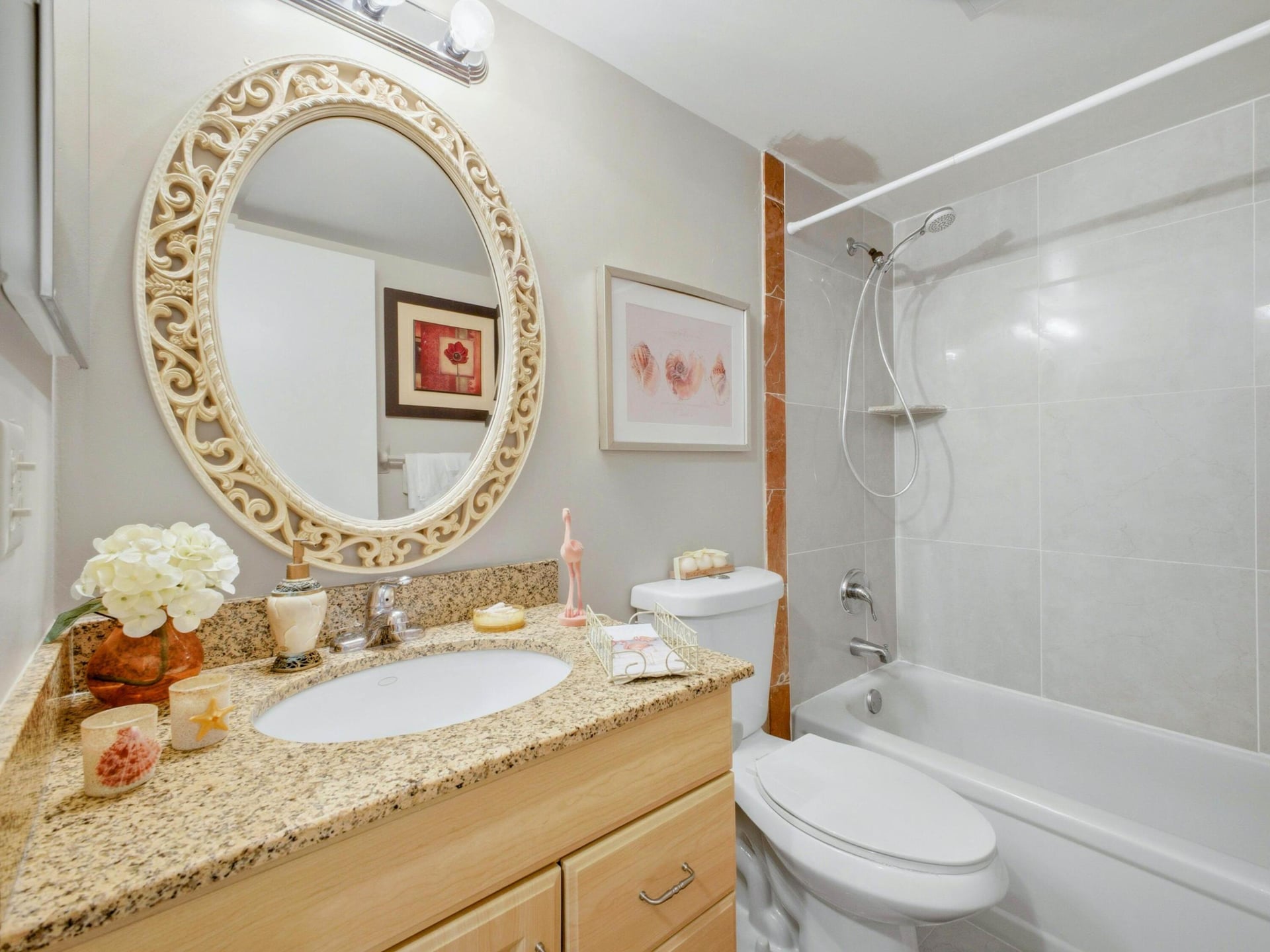 Unit 2040 photo 10