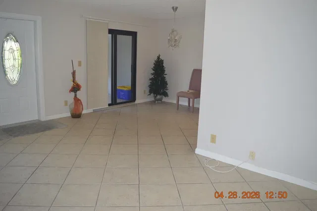 Residence photo 6