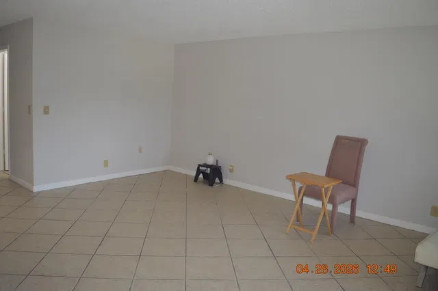 Residence photo 9