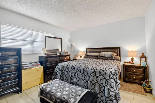 Unit 105 photo 15