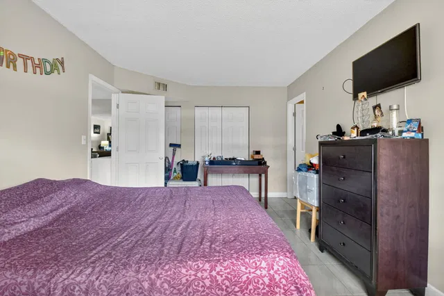 Unit 105 photo 24
