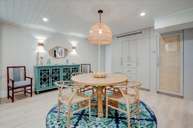 The Patrician of Palm Beach Unit 102 photo 5