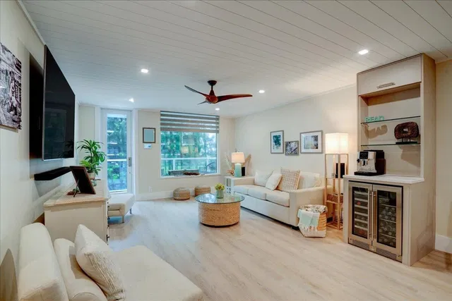 The Patrician of Palm Beach Unit 102 photo 9