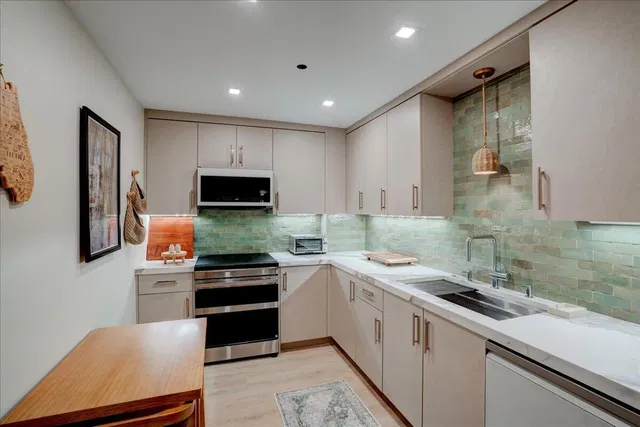 The Patrician of Palm Beach Unit 102 photo 19