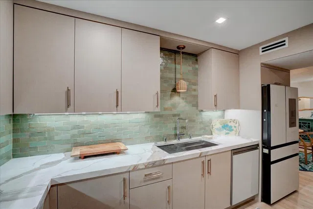 The Patrician of Palm Beach Unit 102 photo 20