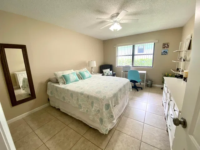 Unit 13d photo 11