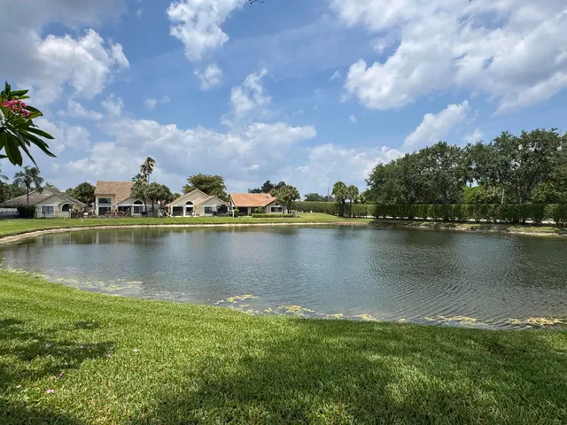 Residence photo 2