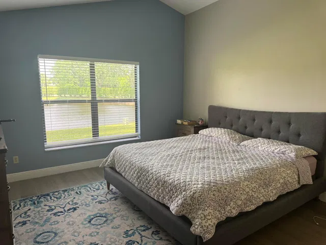 Residence photo 18