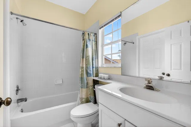 Residence photo 22