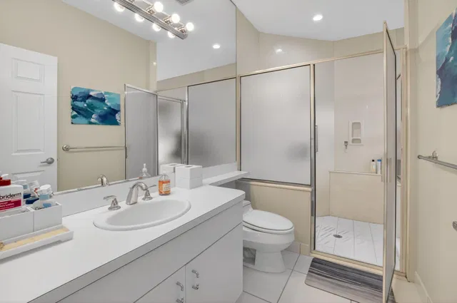St. Andrews Country Club Residence photo 17