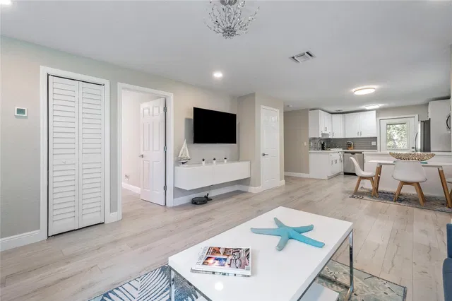 Residence photo 7