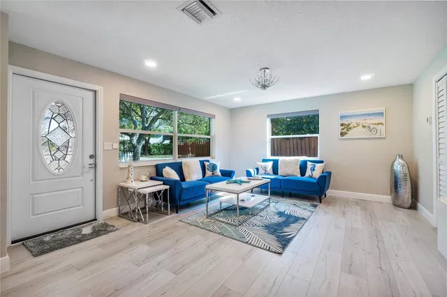 Residence photo 9