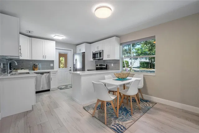 Residence photo 10