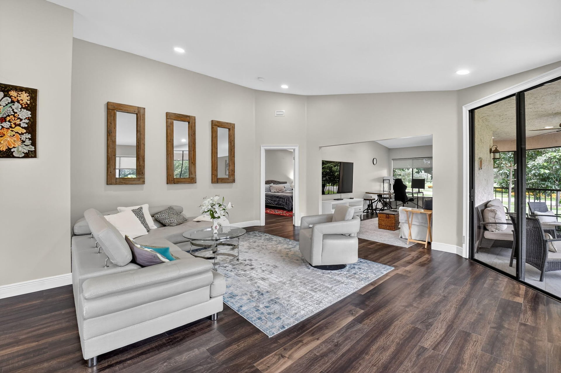 Unit 11204 photo 5