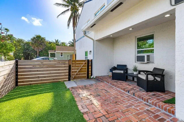Residence photo 7