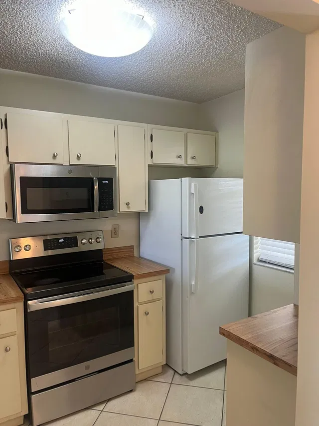 Residence photo 5
