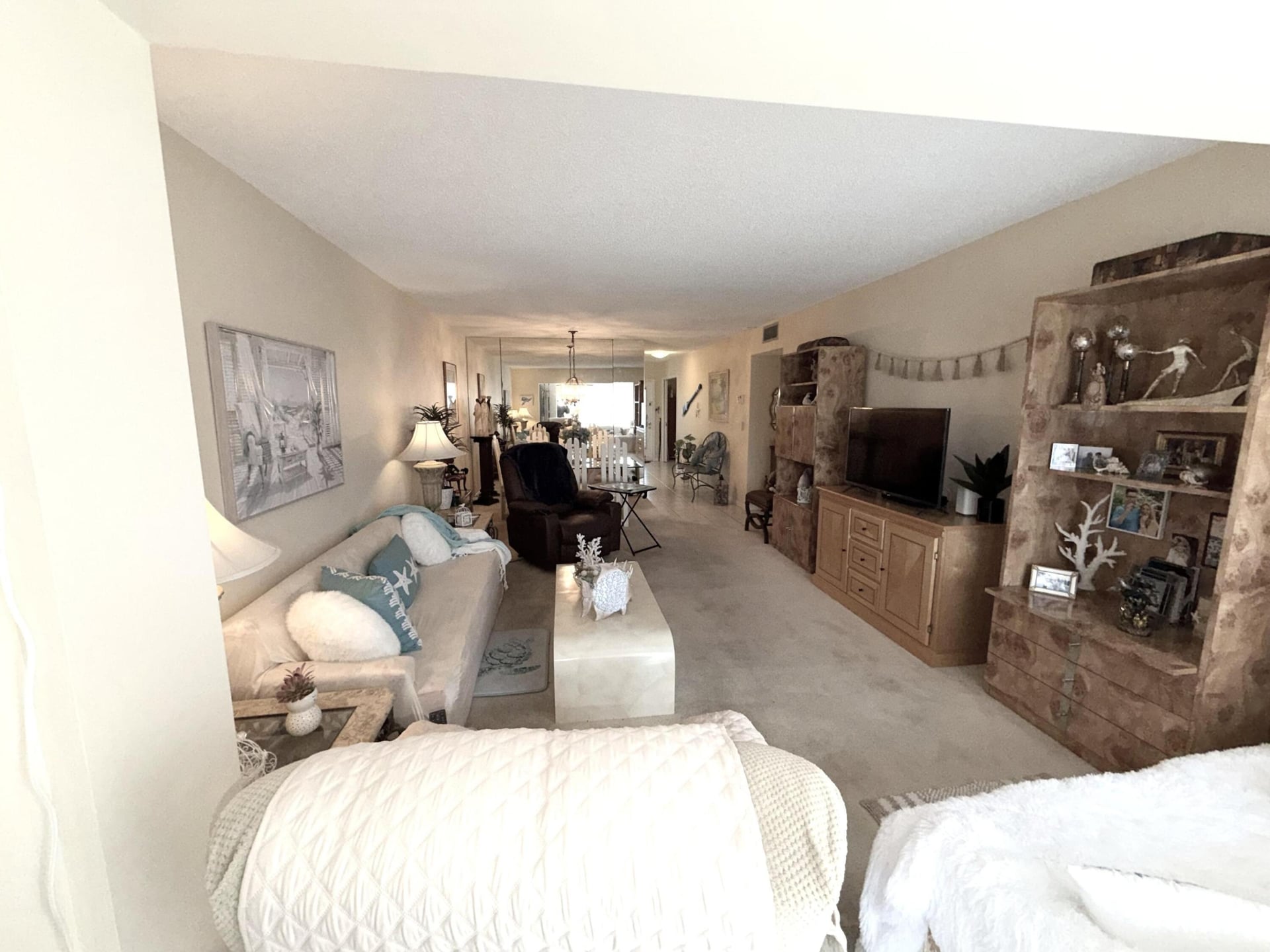 Unit 101 photo 9