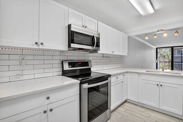 Boca Raton Unit 203 photo 4