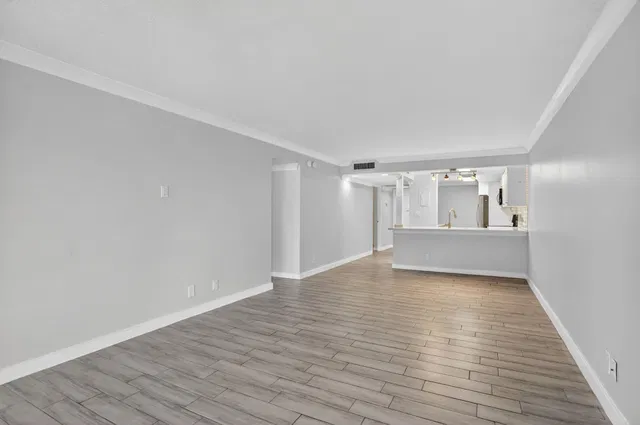 Boca Raton Unit 203 photo 9