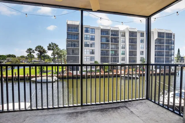 Boca Raton Unit 203 photo 21