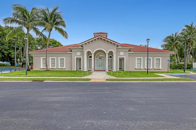 Residence photo 6
