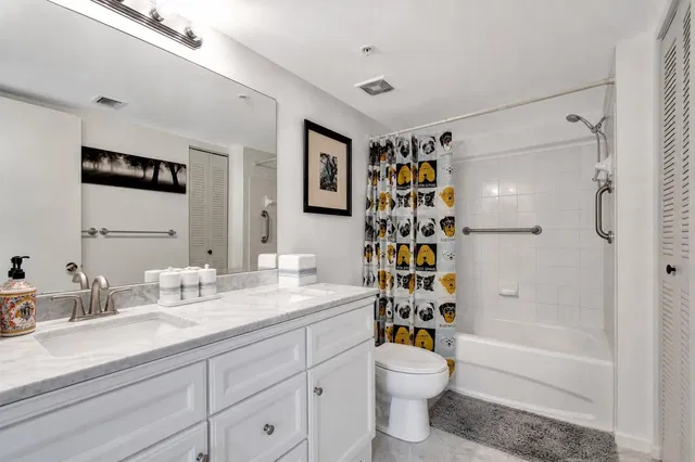 Unit 204 photo 14