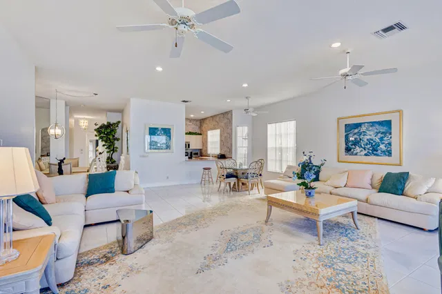 PGA National Palm Beach Gardens Residence photo 27