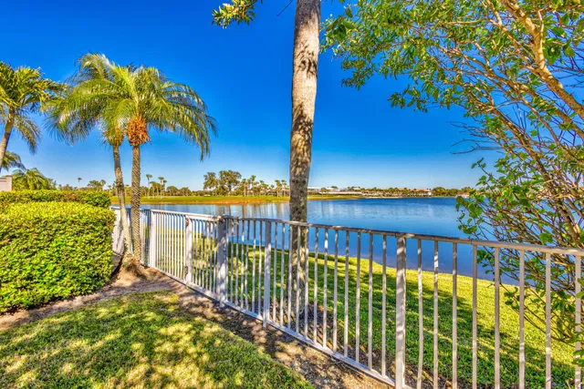PGA National Palm Beach Gardens Residence photo 47