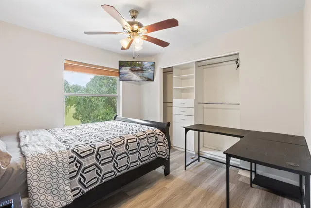 Residence photo 20