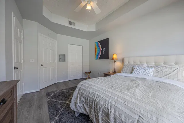 Residence photo 12