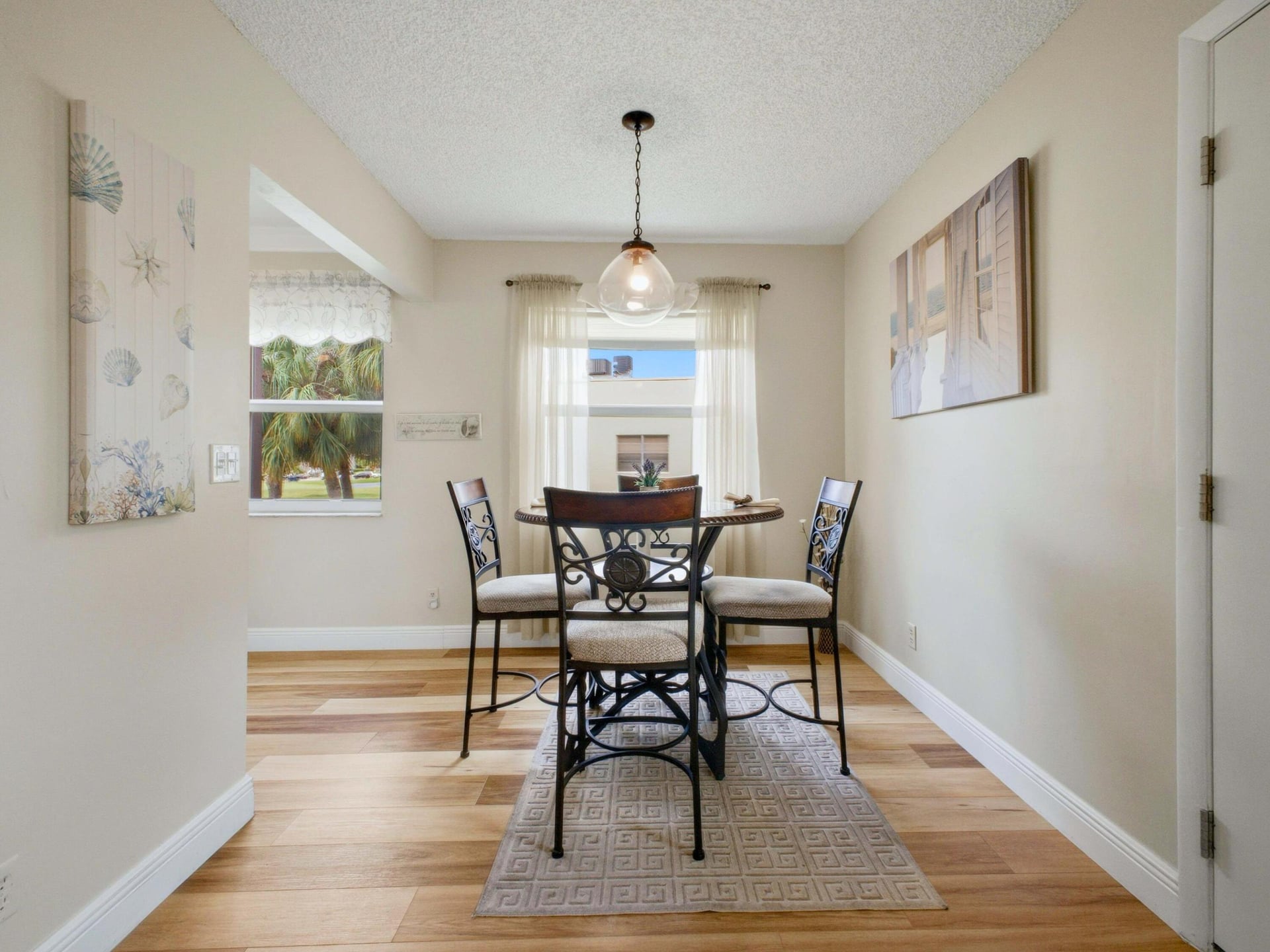  Residence photo 7