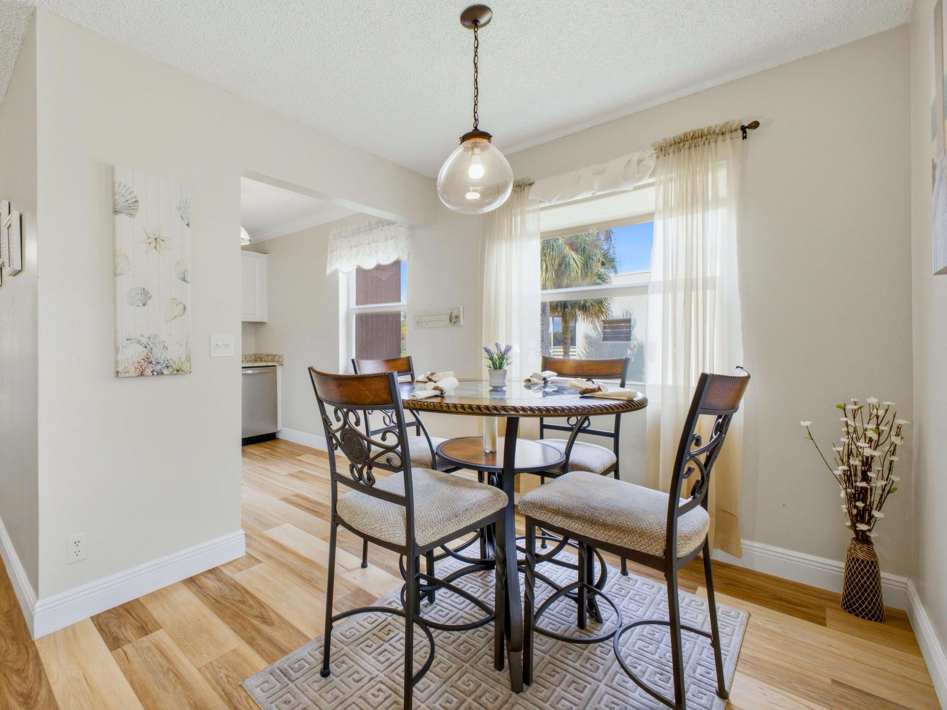  Residence photo 8