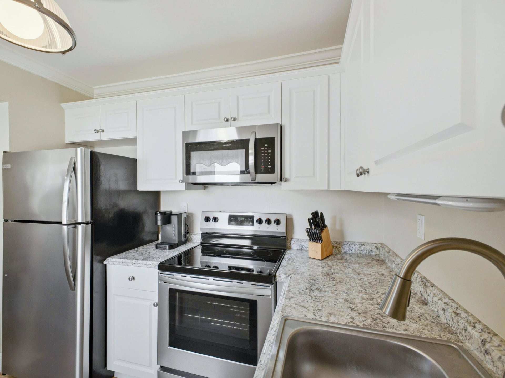  Residence photo 15