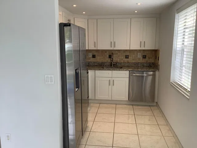 Residence photo 5