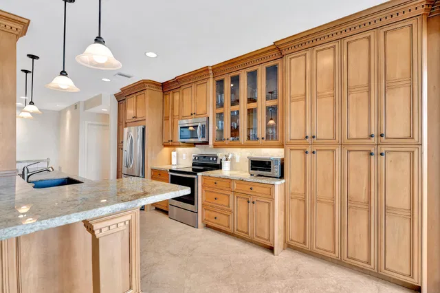 Admirals Cove Residence photo 8