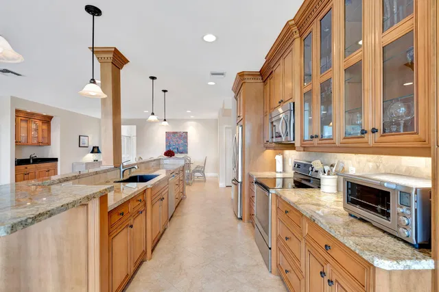 Admirals Cove Residence photo 9