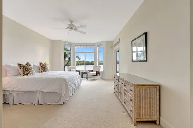 Admirals Cove Residence photo 17