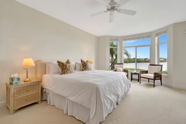 Admirals Cove Residence photo 18