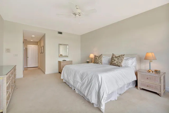 Admirals Cove Residence photo 20