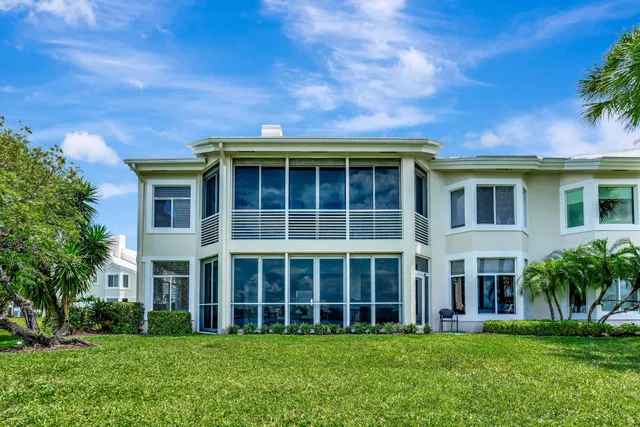 Admirals Cove Residence photo 38
