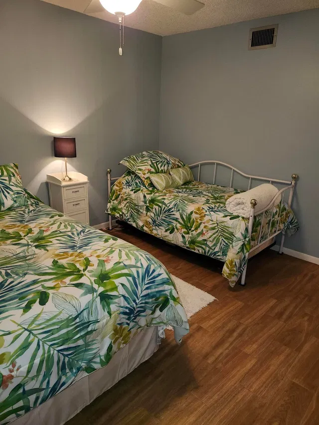 Residence photo 17
