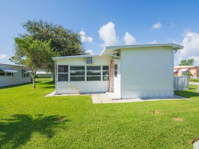  Residence photo 9