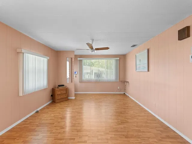  Residence photo 18
